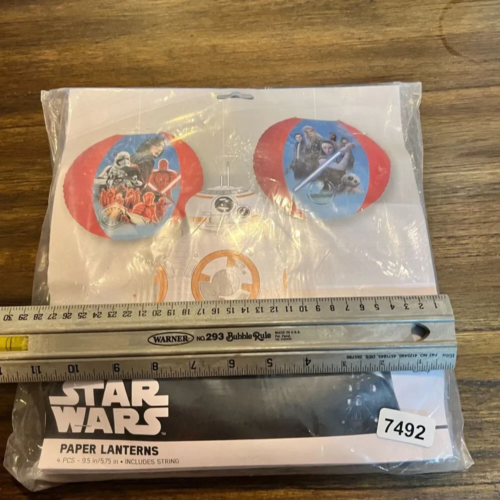 4 packs of 4 Star Wars Force Awakens Paper Lanterns Party Decorations Disney New